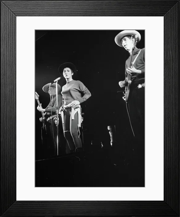 Framed Print : Anefo photo collection. The Rika Jansen One Woman Show in Rembrandttheater, Rika Jansen in her show. July 17, 1964 Framed Print : Anefo photo collection. The Rika Jansen One Woman Show in Rembrandttheater, Rika Jansen in her show. July 17, 1964
