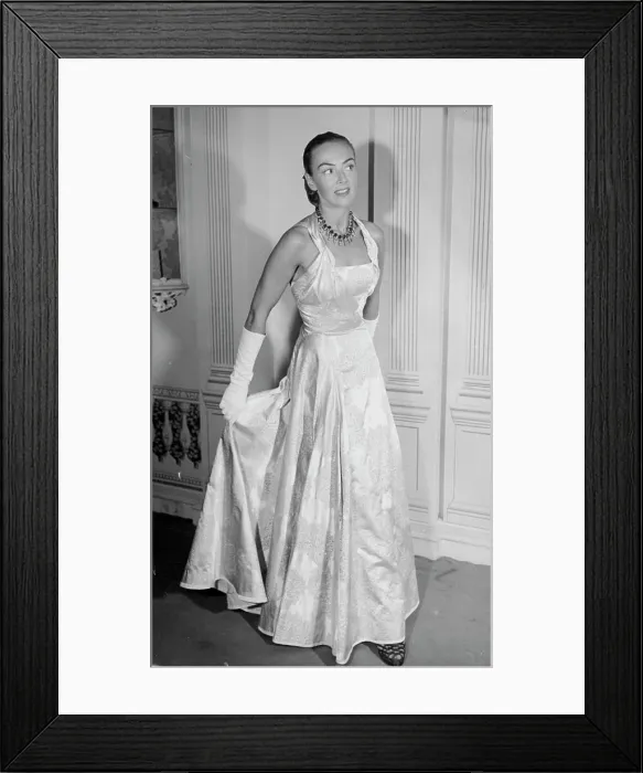 Framed Print : In Coronation Brocade -- Gown to catch all eyes