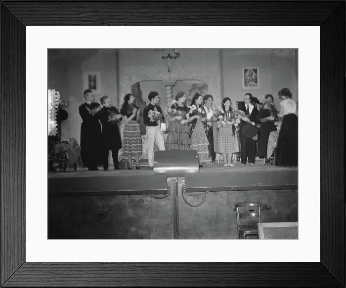 Framed Print : Anefo photo collection. Party evening 80 years of girls HBS Amsterdam exist. December 19, 1952. Amsterdam, Noord-Holland Framed Print : Anefo photo collection. Party evening 80 years of girls HBS Amsterdam exist. December 19, 1952. Amsterdam, Noord-Holland