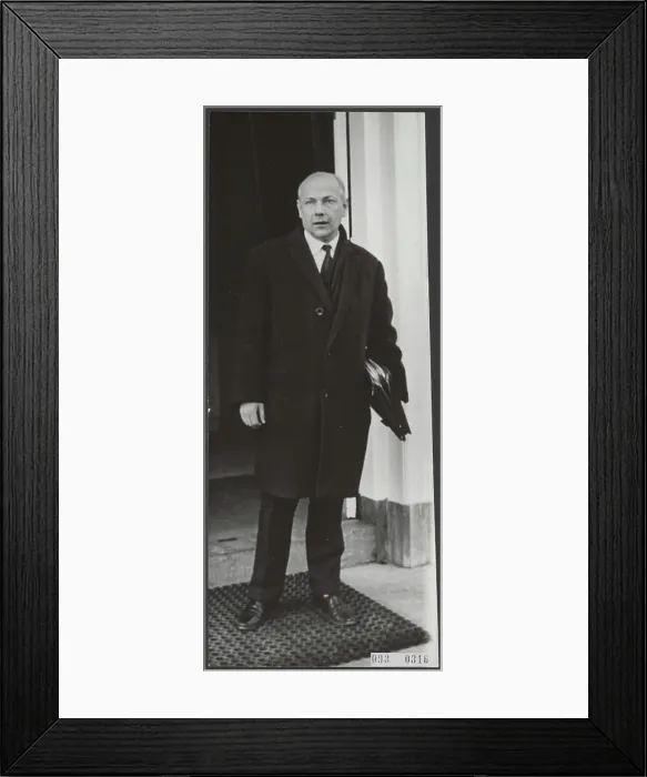 Framed Print : Elsevier photo collection. Cabinet formation. Fraction chairman J. Den Uyl PvdA. February 20, 1967. Hague, South Holland Framed Print : Elsevier photo collection. Cabinet formation. Fraction chairman J. Den Uyl PvdA. February 20, 1967. Hague, South Holland