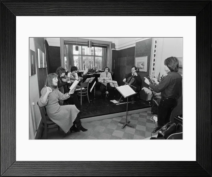 Framed Print : Anefo photo collection. Rehearsal of the Arcadi ensemble in the Suite building in Amsterdam