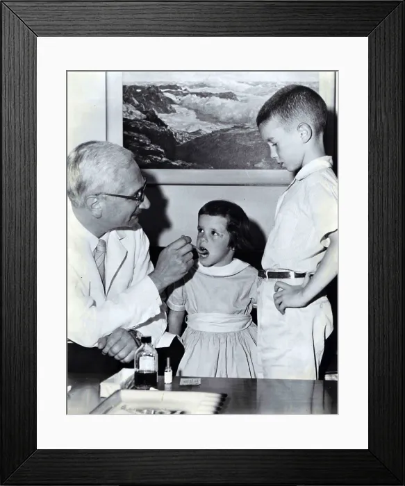 Framed Print : Photograph of Albert Bruce Sabin (1906-1993) Framed Print : Photograph of Albert Bruce Sabin (1906-1993)
