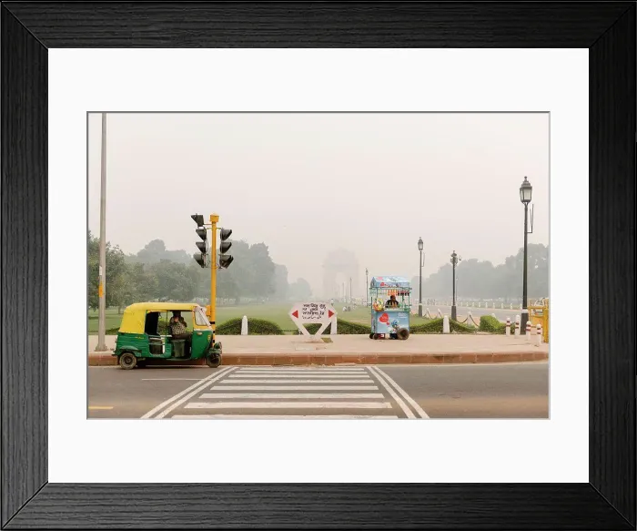 Framed Print : Rajpath towards India Gate in New Delhi Framed Print : Rajpath towards India Gate in New Delhi