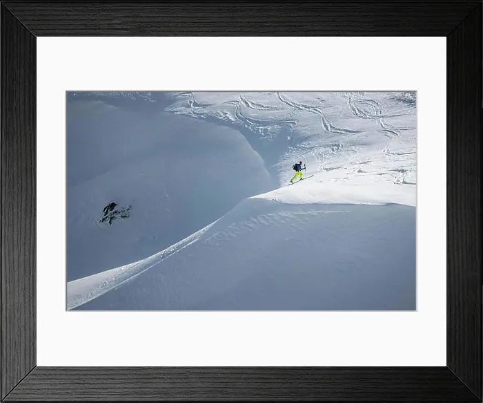 Framed Print : Tourers at a snowdrift, ski tour at Simetsberg Framed Print : Tourers at a snowdrift, ski tour at Simetsberg