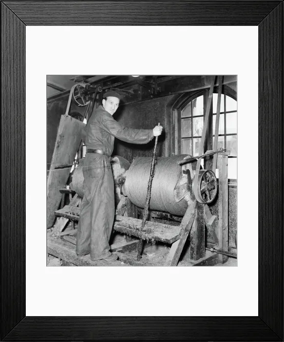 Framed Print : The rope ware track (pictured name).The rope warehouse (depicted name) Framed Print : The rope ware track (pictured name).The rope warehouse (depicted name)