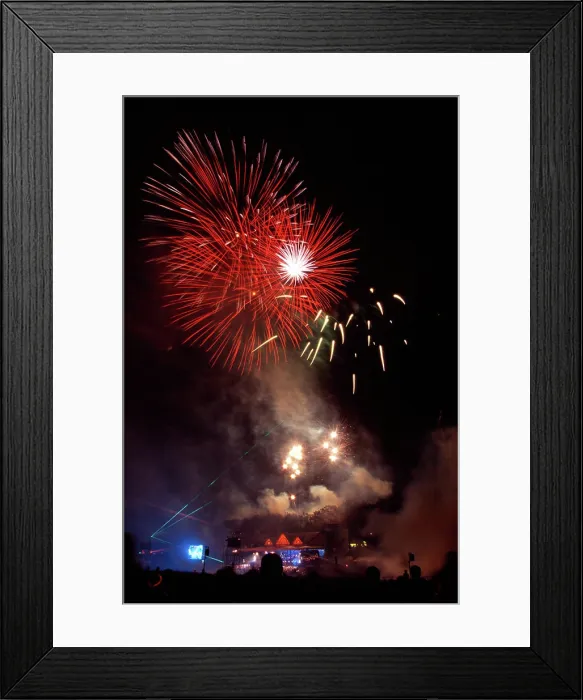 Framed Print : Fireworks at the Starlight Symphony Concert, Auckland Domain
