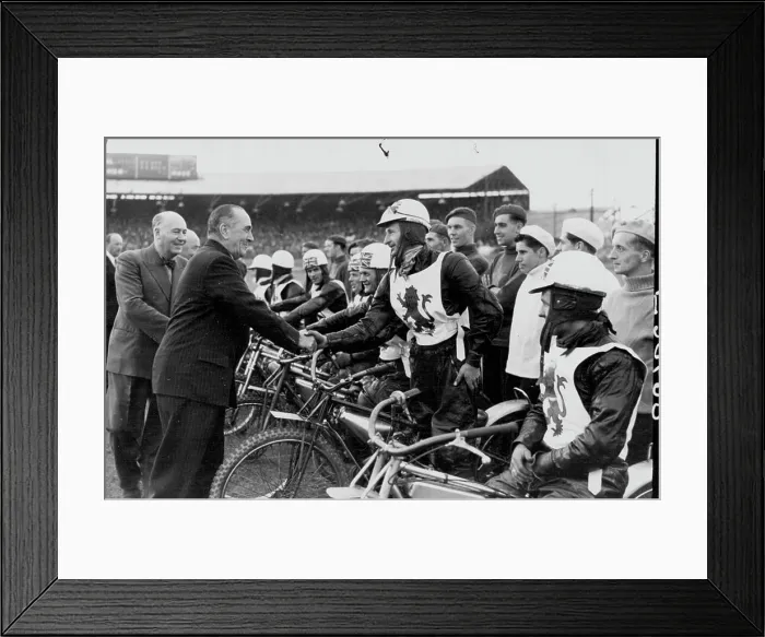 Framed Print : England Defeat Australia in Fourth Speedway Test Match: The Hon Framed Print : England Defeat Australia in Fourth Speedway Test Match: The Hon