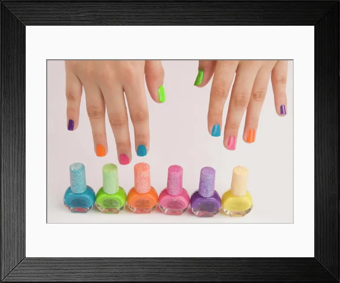 Framed Print : Different colours of nail polish bottles Pune Maharashtra India Asia May 2011 Copyright: xSunilxKapadia / DinodiaxPhotox Framed Print : Different colours of nail polish bottles Pune Maharashtra India Asia May 2011 Copyright: xSunilxKapadia / DinodiaxPhotox