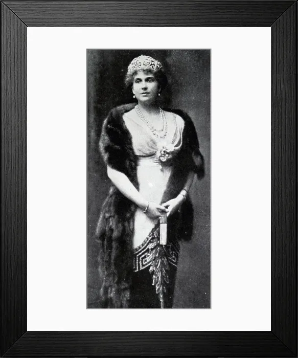 Framed Print : Photograph of Victoria Eugenie of Battenberg (1887-1969) Queen of Spain as the wife of King Alfronso XIII Framed Print : Photograph of Victoria Eugenie of Battenberg (1887-1969) Queen of Spain as the wife of King Alfronso XIII