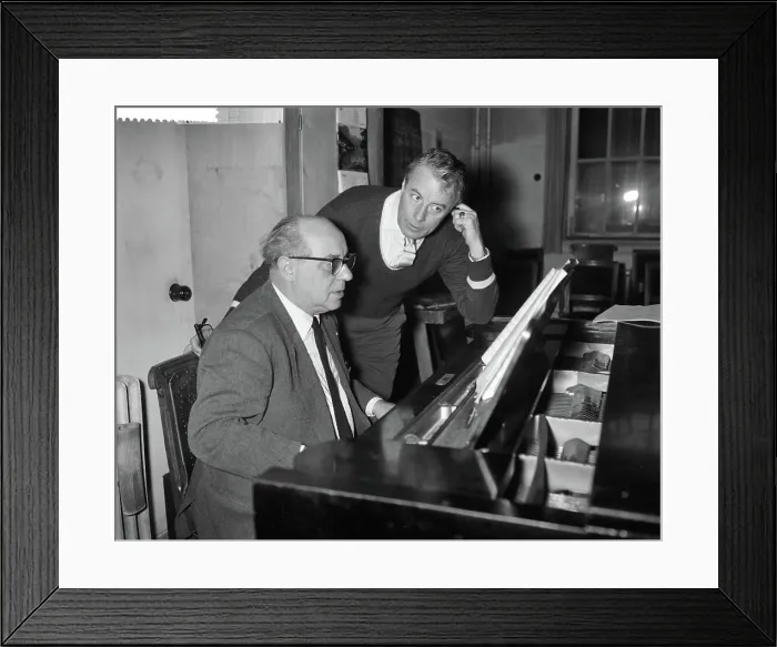 Framed Print : Anefo photo collection. Dutch-Viennese actor and singer Johan Heesters in the Netherlands