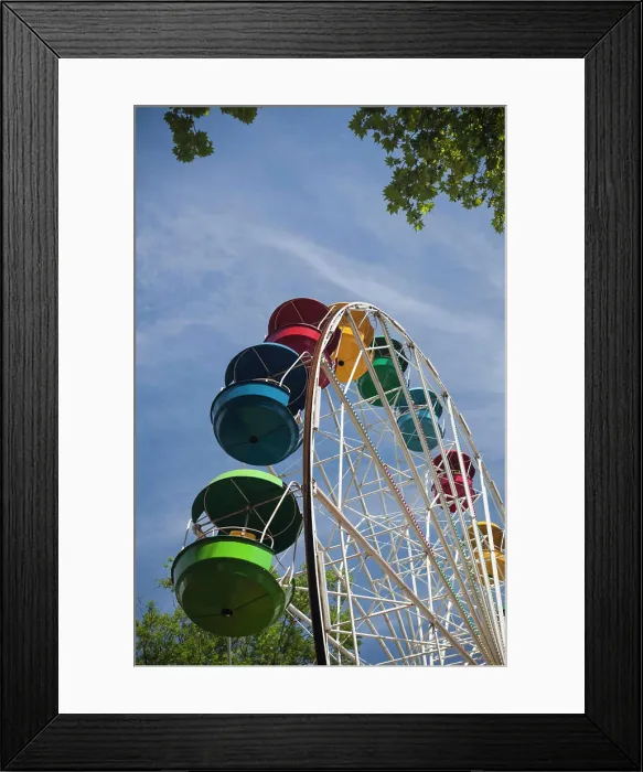 Framed Print : Russia, Black Sea Coast, Sochi, Riviera Park, ferris wheel Framed Print : Russia, Black Sea Coast, Sochi, Riviera Park, ferris wheel