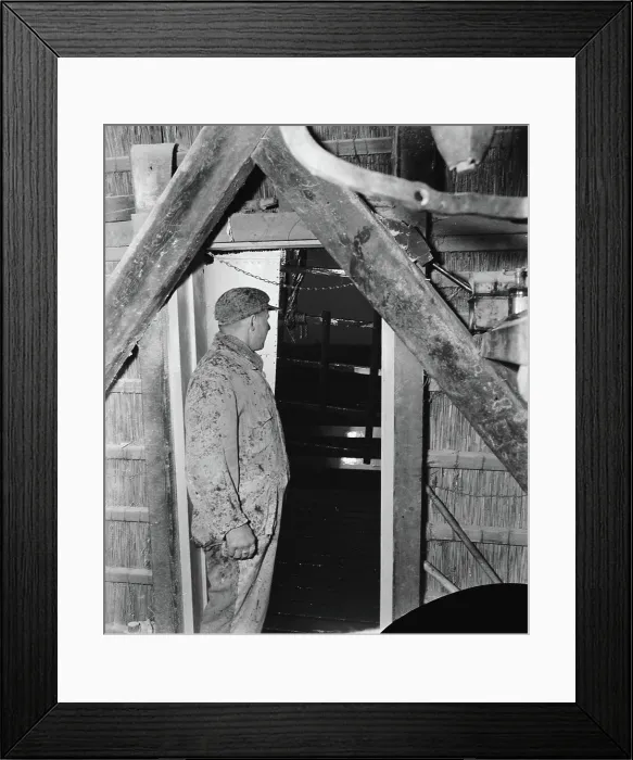 Framed Print : Anefo photo collection. The work in the 'De Gooyer' mill at the Funenkade in Amsterdam