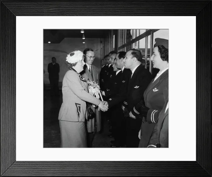 Framed Print : Anefo photo collection. Arrival royal couple from America at Schiphol. April 28, 1952 Framed Print : Anefo photo collection. Arrival royal couple from America at Schiphol. April 28, 1952