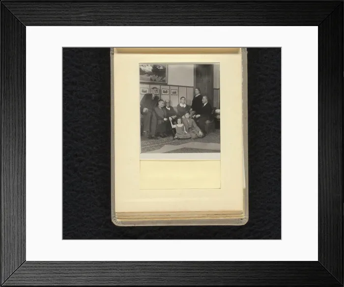Framed Print : Isabel Wachenheimer during family visits with her parents Eugen Wachenheimer and Else Wachenheimer-Moos