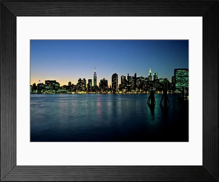 Framed Print : New York - United States, Manhattan skyline view from Long island Ferry at Hunter's point, at night Framed Print : New York - United States, Manhattan skyline view from Long island Ferry at Hunter's point, at night