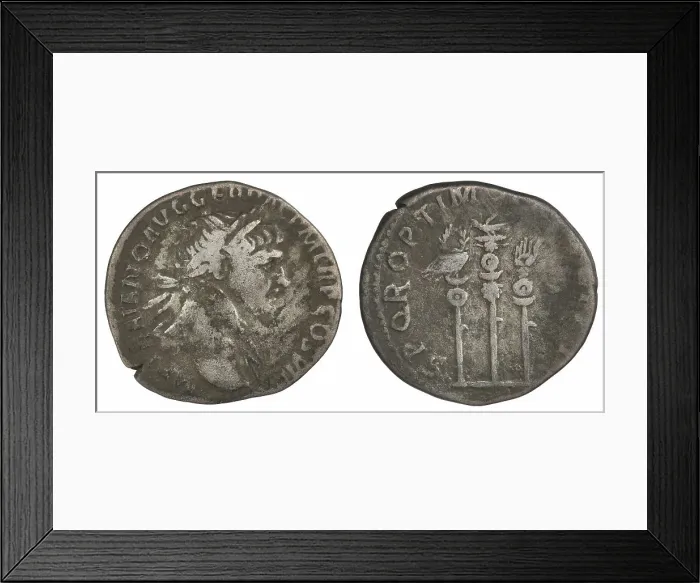 Framed Print : denarius. Trajan (cesarz rzymski ; 98-117), emperor Framed Print : denarius. Trajan (cesarz rzymski ; 98-117), emperor