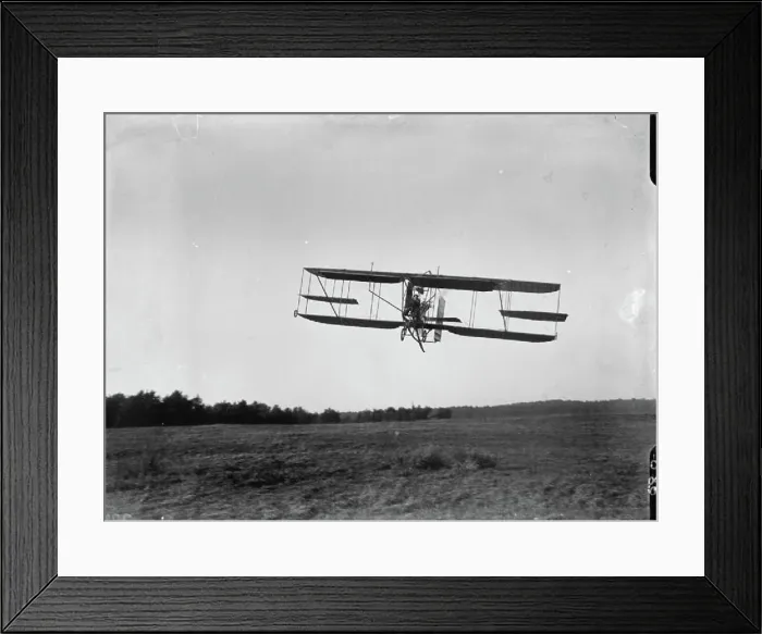 Framed Print : Aviation in Britain Before the First World War- the work of Samuel Franklin Cody in Airship