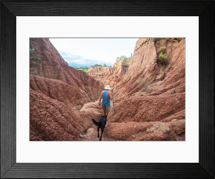 Framed Print : Bizarre Felsformationen in der Tatacoa-Wüste