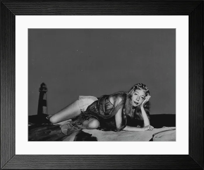 Framed Print : Awaiting her Victim. April 13, 1952. (Photo by Look Magazine) Framed Print : Awaiting her Victim. April 13, 1952. (Photo by Look Magazine)