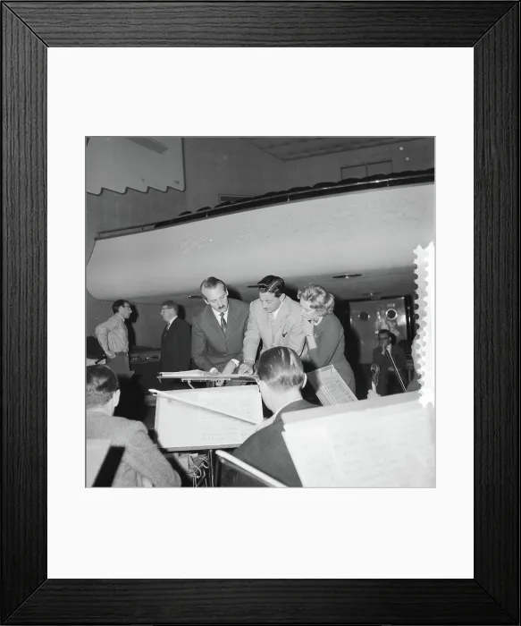 Framed Print : Anefo photo collection. Vera Lynn rehearses with Dolf van de Linden for NCRV. November 18, 1959 Framed Print : Anefo photo collection. Vera Lynn rehearses with Dolf van de Linden for NCRV. November 18, 1959