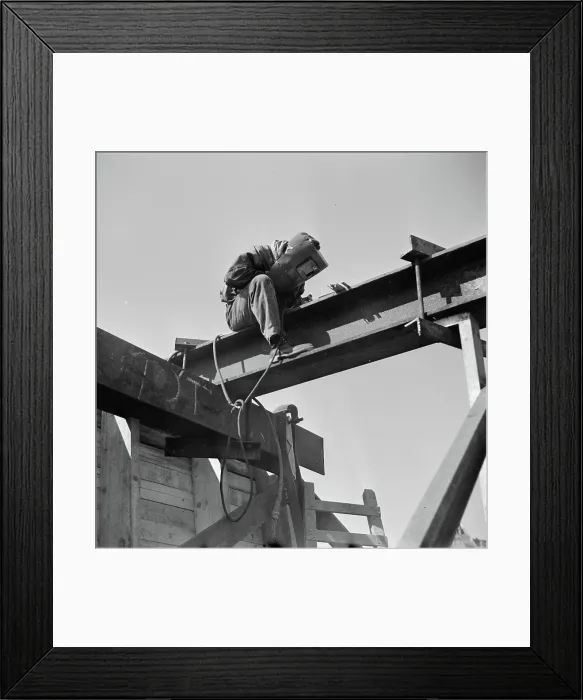 Framed Print : Anefo photo collection. Recovery: Ports. A welder. 1945