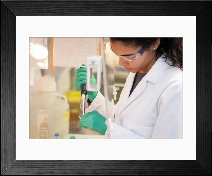 Framed Print : Reportage on the TIRO lab (Oncology Imaging and Radiotherapy Transporters) Framed Print : Reportage on the TIRO lab (Oncology Imaging and Radiotherapy Transporters)