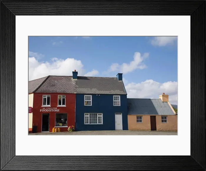 Framed Print : Republic of Ireland, County Kerry, Sneem Framed Print : Republic of Ireland, County Kerry, Sneem