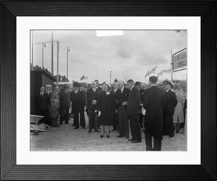 Framed Print : Anefo photo collection. Visit Queen Juliana to Jaarbeurs. September 12, 1950. Utrecht, Utrecht Framed Print : Anefo photo collection. Visit Queen Juliana to Jaarbeurs. September 12, 1950. Utrecht, Utrecht
