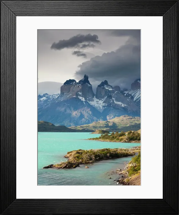 Framed Print : Lake Pehoé and the horms in Torres del Paine National Park, Chilean Patagonia