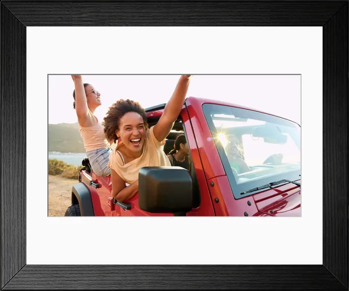 Framed Print : freundinnen, freiheitsgefühl, roadtrip