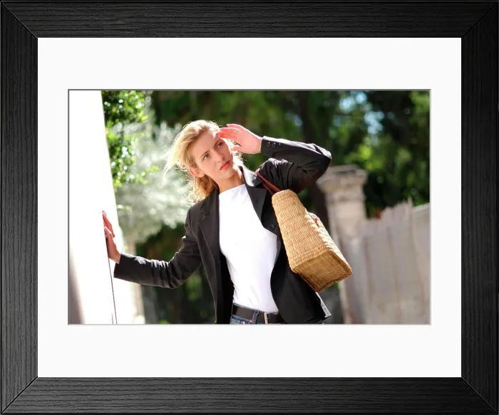 Framed Print : Faintness. Woman experiencing a bout of dizziness or feeling faint Framed Print : Faintness. Woman experiencing a bout of dizziness or feeling faint