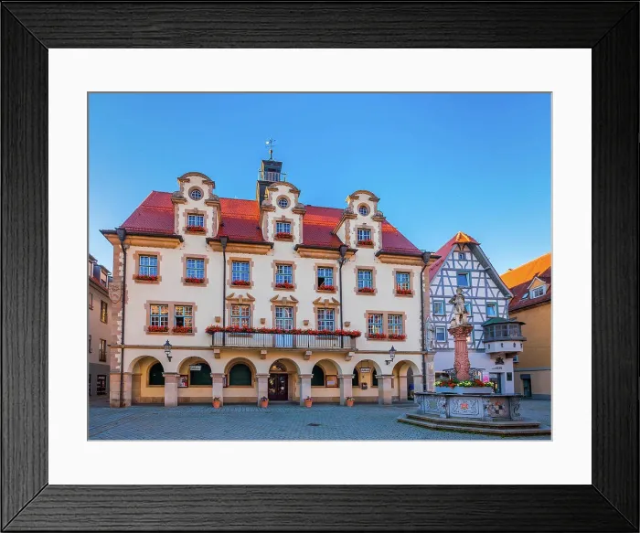 Framed Print : Rathaus und Marktbrunnen, Altstadt Framed Print : Rathaus und Marktbrunnen, Altstadt