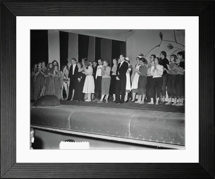 Framed Print : Anefo photo collection. AVSV 50 years of theater evening. November 6, 1952 Framed Print : Anefo photo collection. AVSV 50 years of theater evening. November 6, 1952