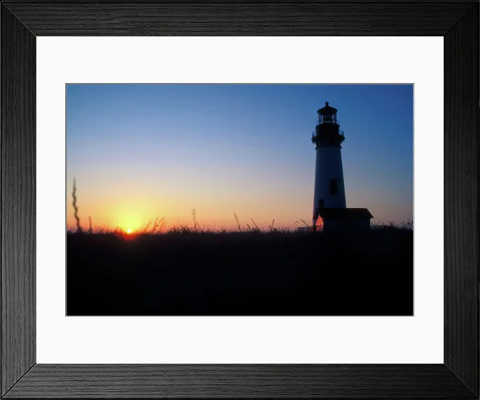Framed Print : Sunset at Yaquina Head Lighthouse, Oregon coast Framed Print : Sunset at Yaquina Head Lighthouse, Oregon coast