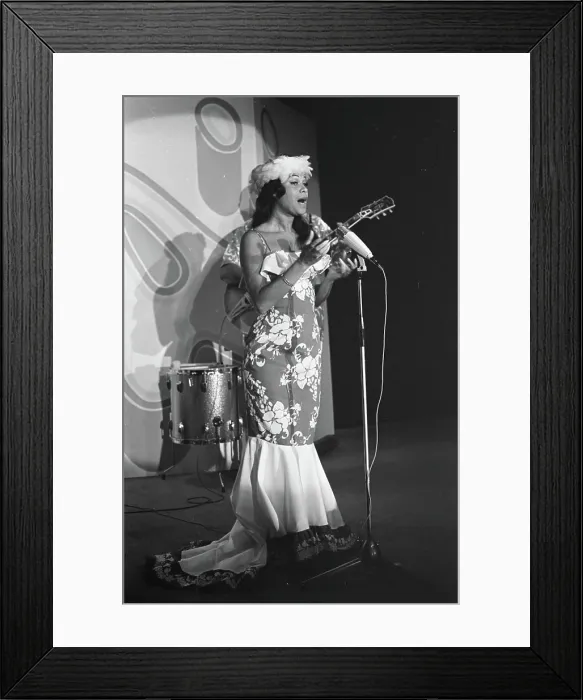 Framed Print : Anefo photo collection. Fashion show in the Amsterdam Hilton Hotel Framed Print : Anefo photo collection. Fashion show in the Amsterdam Hilton Hotel
