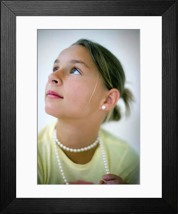 Framed Print : Girl wearing pearl necklace