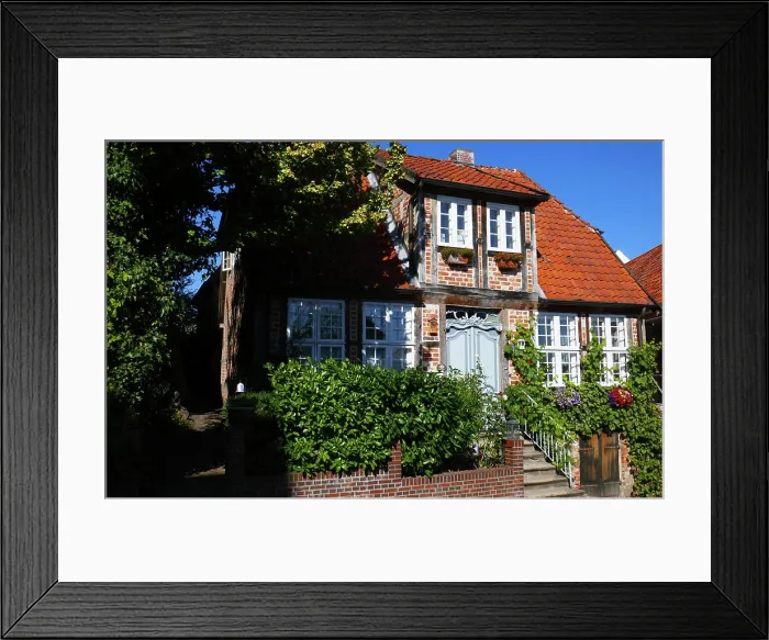 Framed Print : Ancient front door in Mölln Antique front door in Mölln Framed Print : Ancient front door in Mölln Antique front door in Mölln