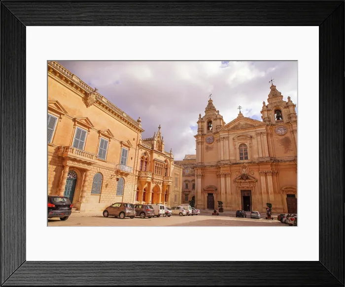 Framed Print : Mdina, Malta. Old town square, parliament and cathedral buildings made of limestone. (Editorial Use Only) Framed Print : Mdina, Malta. Old town square, parliament and cathedral buildings made of limestone. (Editorial Use Only)