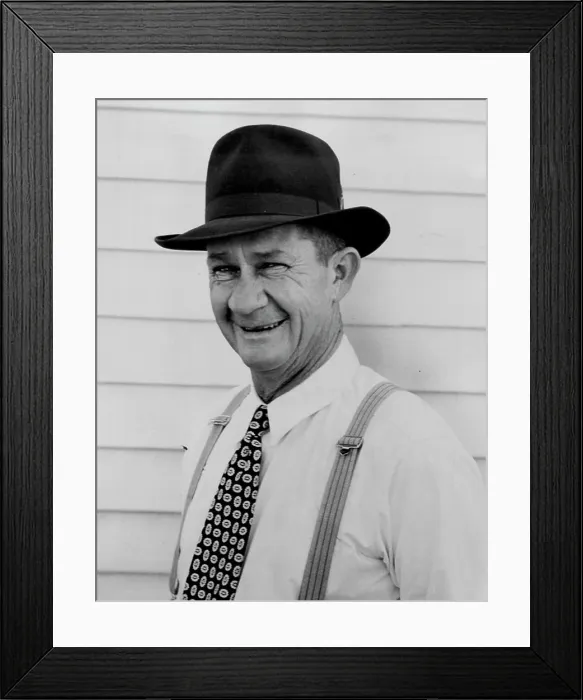 Framed Print : Athol Strong probably biggest buyer & seller of horses in Aus Framed Print : Athol Strong probably biggest buyer & seller of horses in Aus