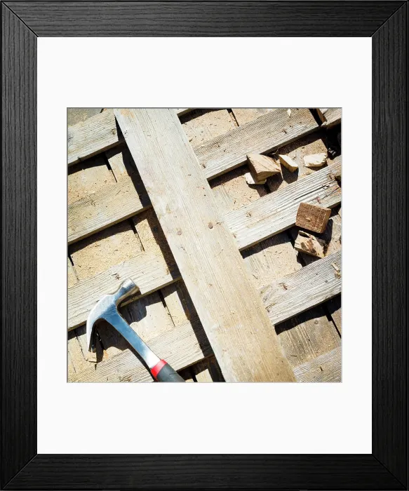 Framed Print : Construction Timber off-cuts, sawdust and tools on a construction site Copyright: xZoonar.com / TimxHesterx 5867429 Framed Print : Construction Timber off-cuts, sawdust and tools on a construction site Copyright: xZoonar.com / TimxHesterx 5867429