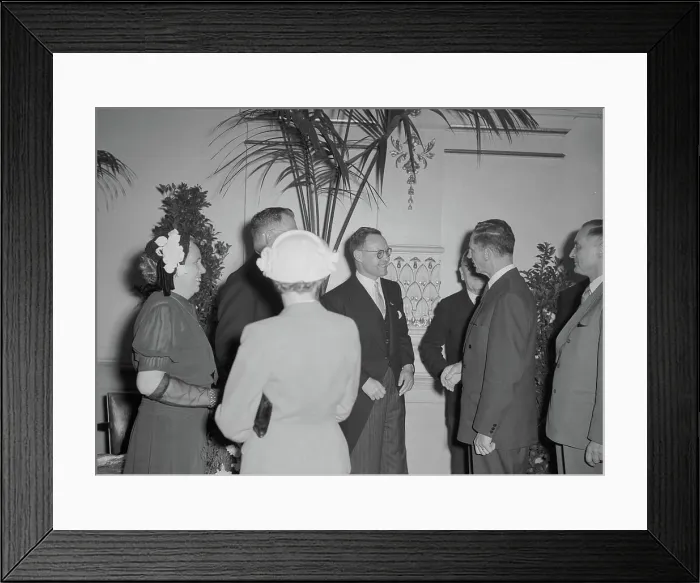 Framed Print : Collection of the Dutch Heidematschappij. REPORTAGE 50 years NHM course. undated Framed Print : Collection of the Dutch Heidematschappij. REPORTAGE 50 years NHM course. undated