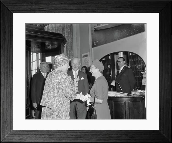 Framed Print : Anefo photo collection. Queen Juliana present at fifty anniversary Association of Dutch municipalities v Framed Print : Anefo photo collection. Queen Juliana present at fifty anniversary Association of Dutch municipalities v
