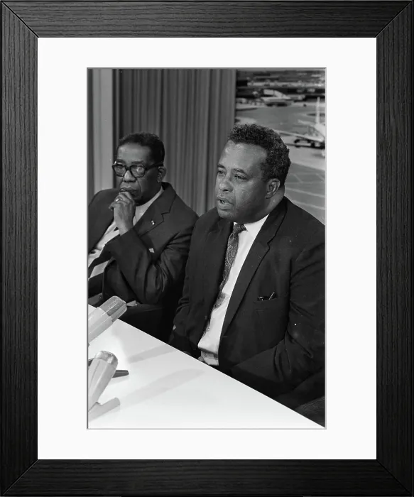 Framed Print : Anefo photo collection. Premier Sedney from Suriname is greeted at Schiphol by minister Geertsema