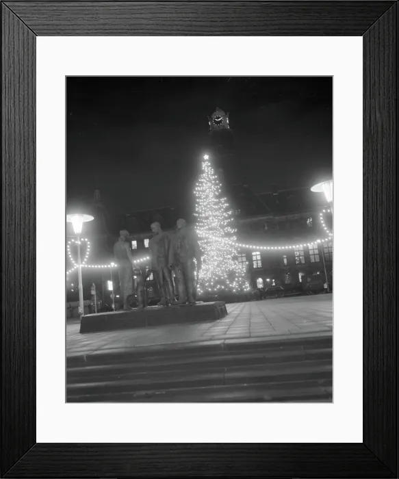 Framed Print : Anefo photo collection. The Norwegian Christmas tree on the Raadhuisplein in Rotterdam
