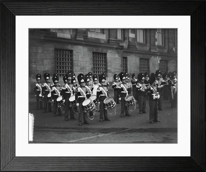 Framed Print : Anefo photo collection. Honorary guard of the royal palace. January 21, 1949 Framed Print : Anefo photo collection. Honorary guard of the royal palace. January 21, 1949