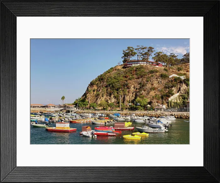 Framed Print : Boats anchored in Catalina Harbor, Catalina Island, California Framed Print : Boats anchored in Catalina Harbor, Catalina Island, California