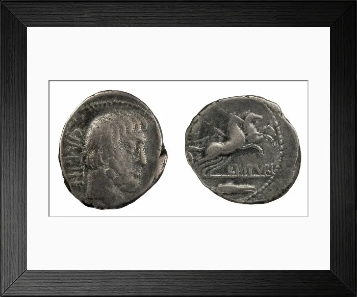 Framed Print : denarius. Titurius Sabinus, L. (fl. 89 a.C. ; 75 a.C.), monetary officer, Republika Rzymska, issuer Framed Print : denarius. Titurius Sabinus, L. (fl. 89 a.C. ; 75 a.C.), monetary officer, Republika Rzymska, issuer