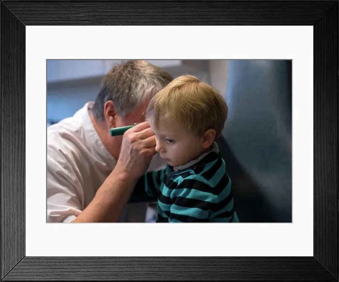 Framed Print : Reportage at the Lyon-Nord Rillieux polyclinic with an ENT (Ears) Framed Print : Reportage at the Lyon-Nord Rillieux polyclinic with an ENT (Ears)