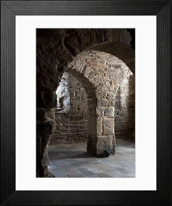 Framed Print : Crypt, view to the south of a pillar, St. Sankt, Saint Framed Print : Crypt, view to the south of a pillar, St. Sankt, Saint