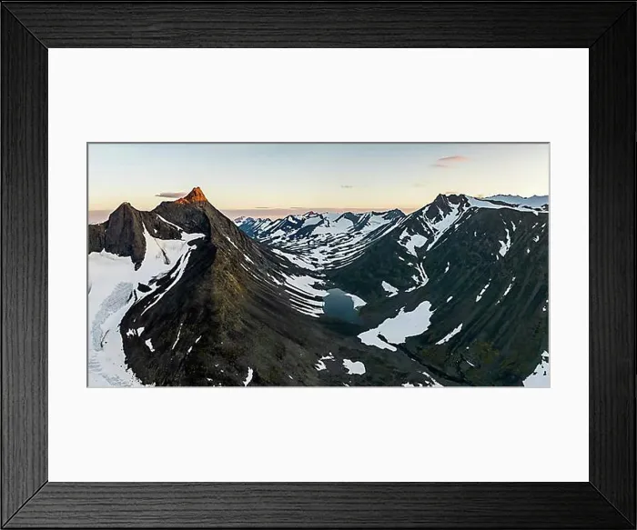 Framed Print : Kaskasavagge valley with glacier and mountains